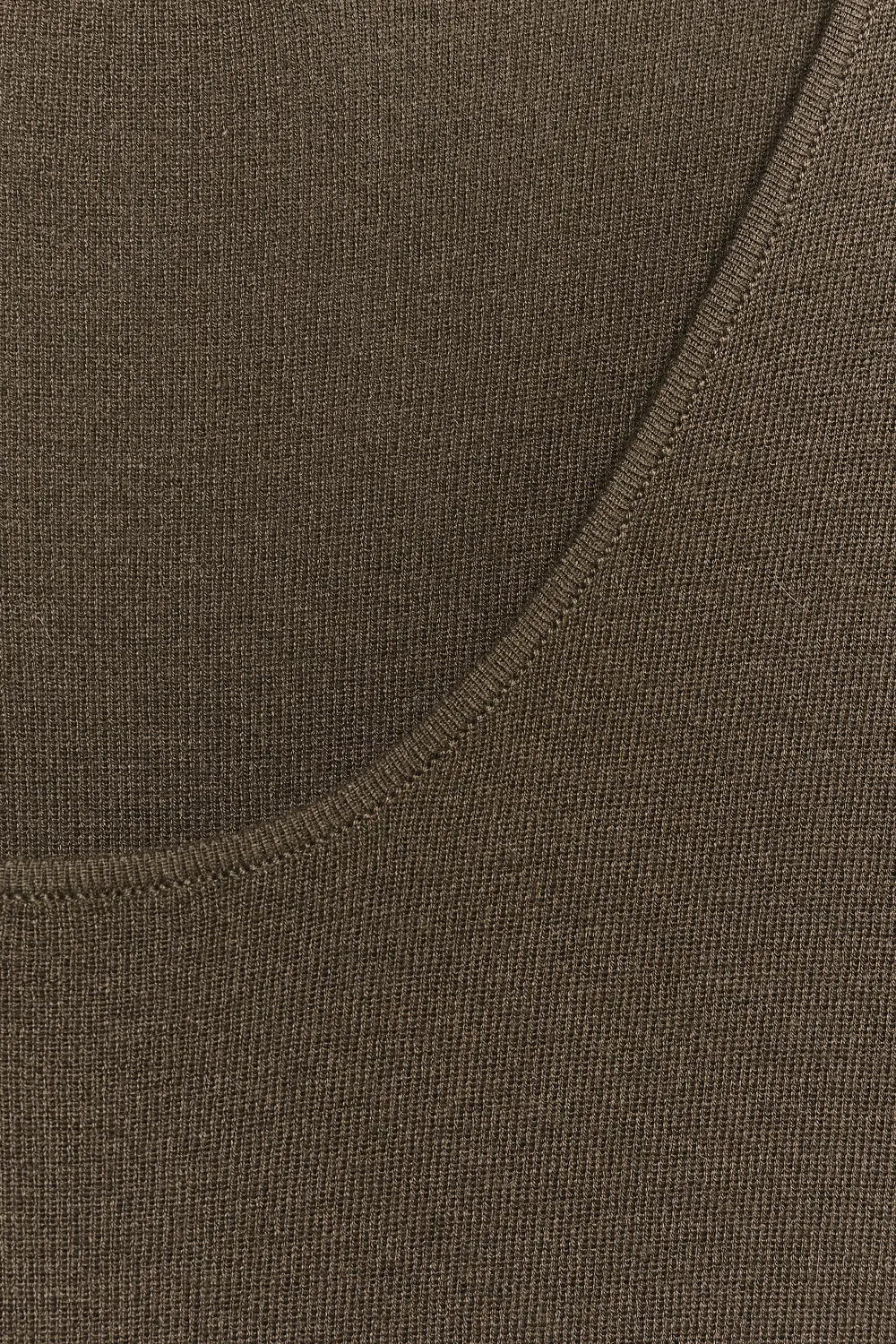 vestido-degas-punto-verde-silueteado-oi25-eseoese-2adl