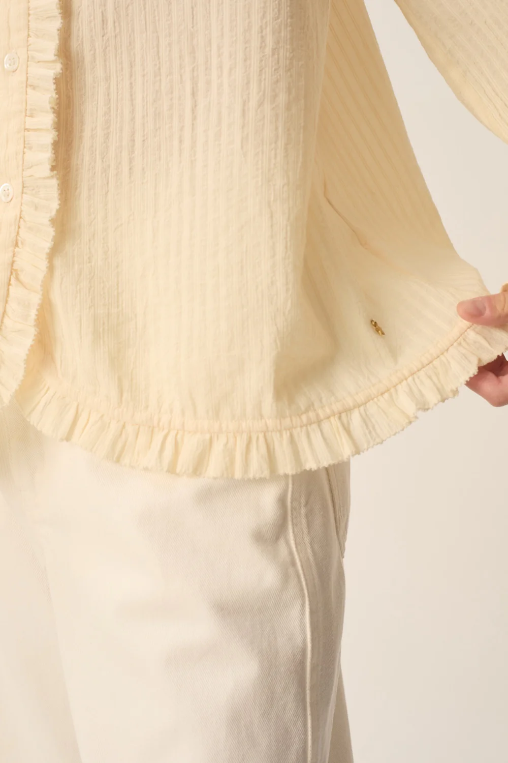 1E260424_01F-SHELL-b_3000x