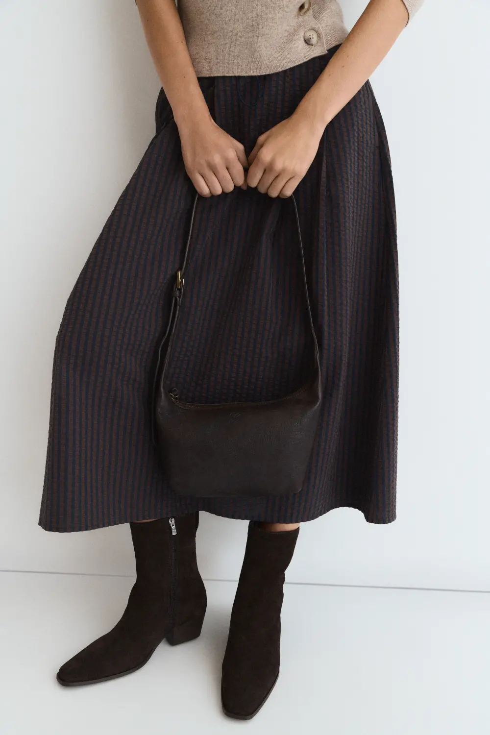 falda-sporty-stripes-rayas-marron-mod-oi26-eseoese-2adl
